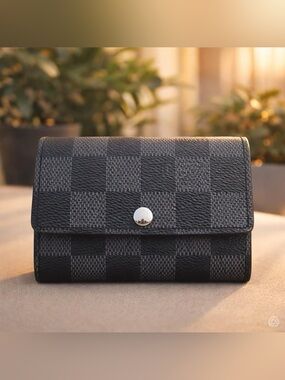 Louis Vuitton Black Saffiano Leather Key Holder
